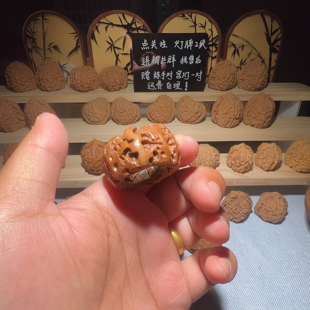 吊坠文玩核桃扳指宫灯