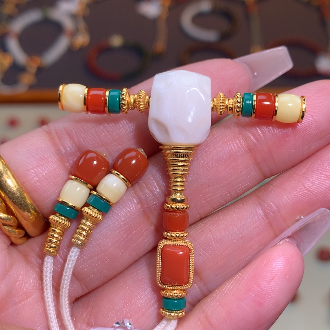 南红玛瑙未镶嵌颈饰