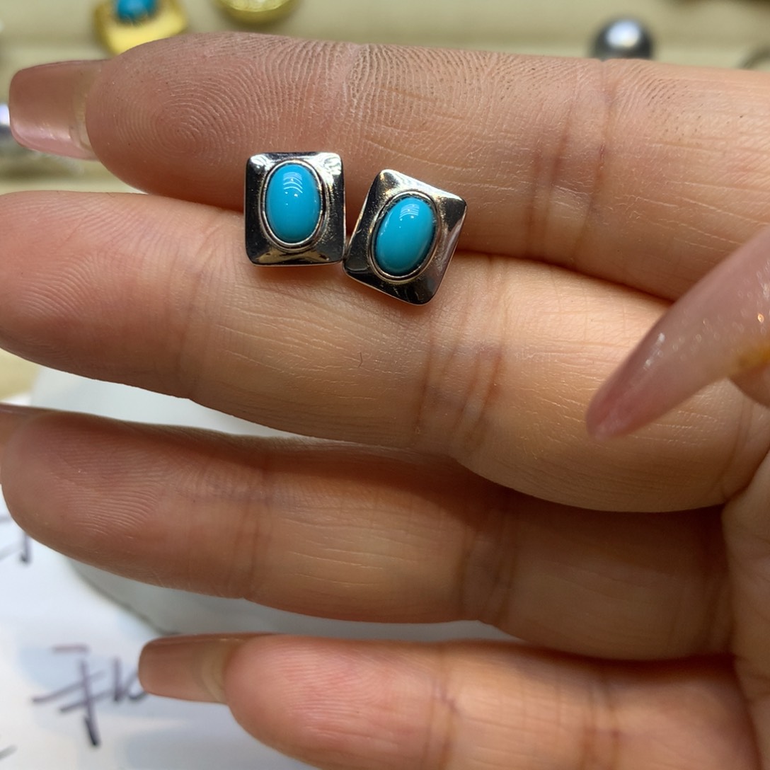 银S925镶嵌绿松石耳饰