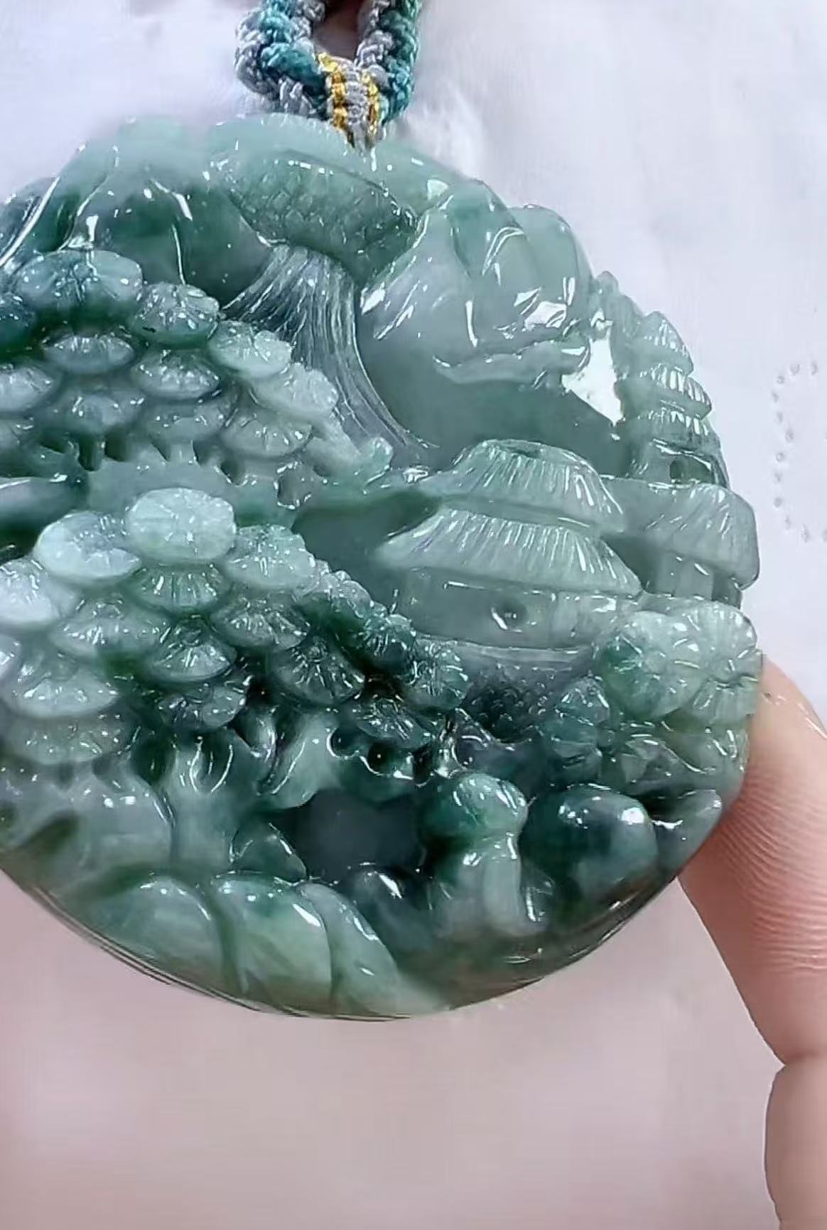 天然翡翠A货山水牌（多样性发货发其一）宽高52-54厚10-12