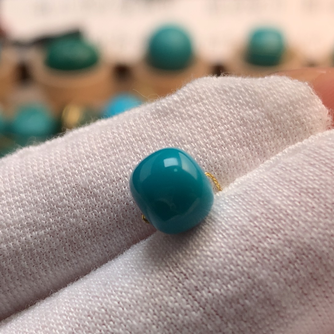 绿松石未镶嵌挂件7.9mm