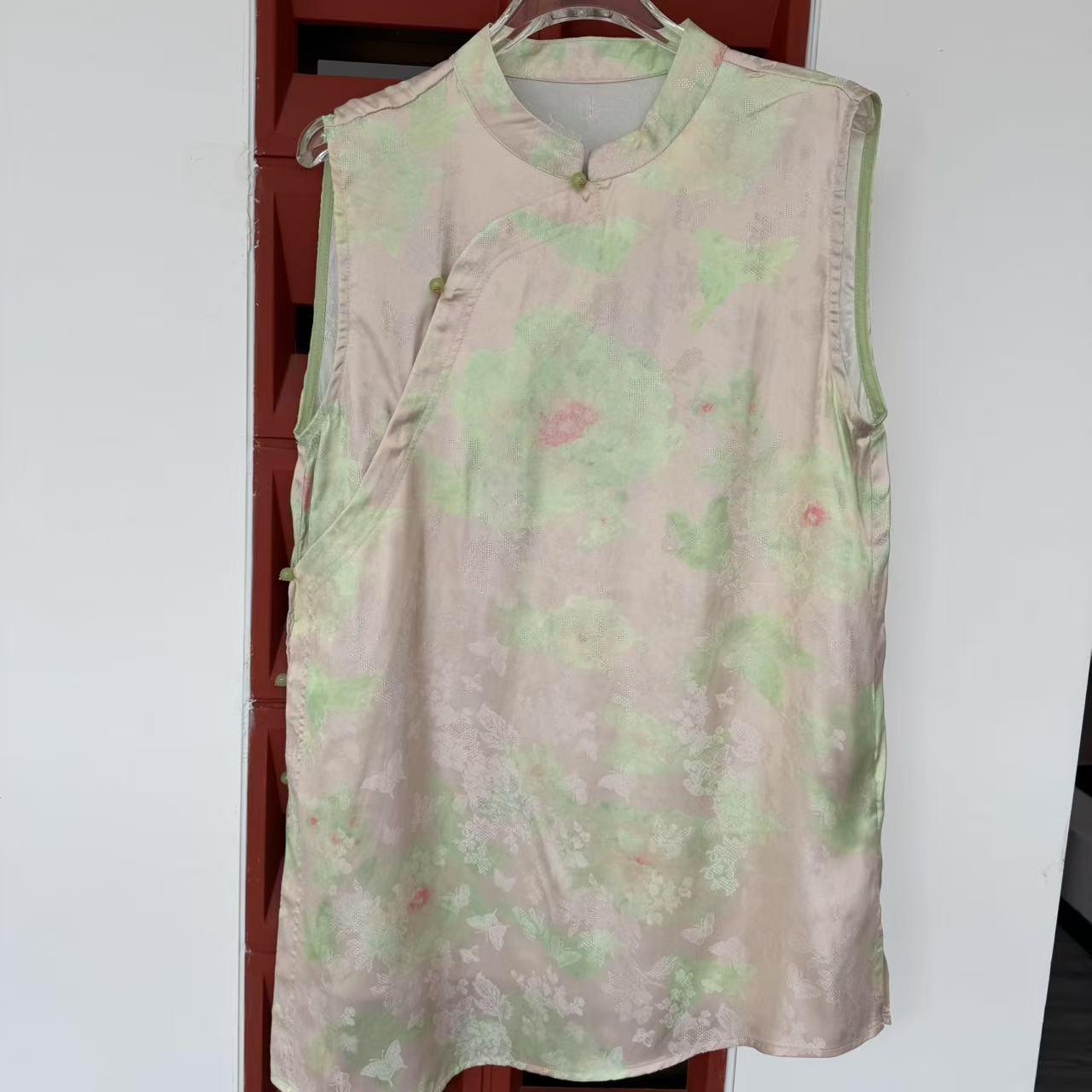 010-10时尚气质显瘦设计师新中式复古无袖奥黛