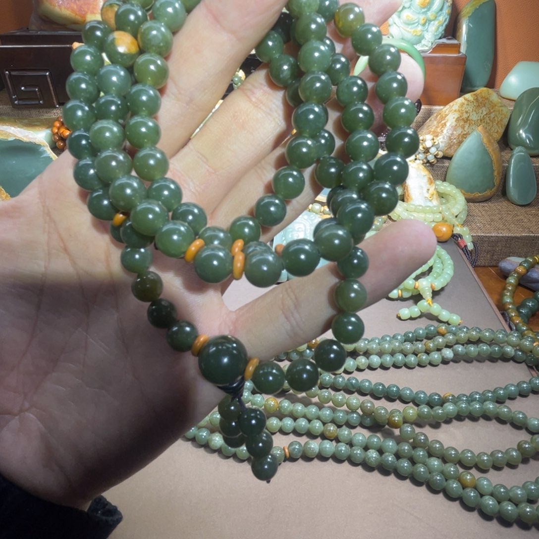 透闪石质玉108卡8未镶嵌