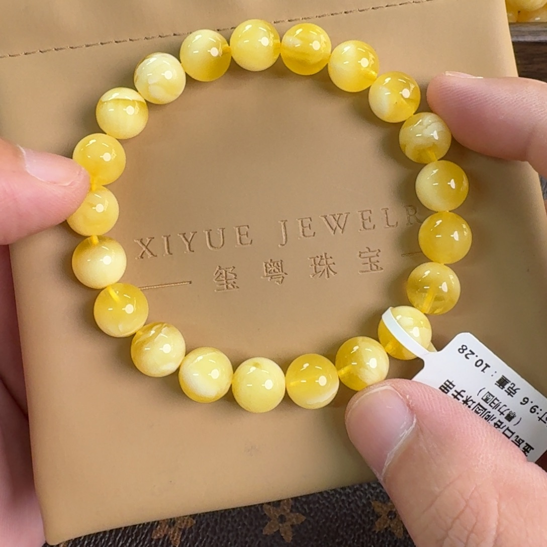 琥珀未镶嵌裸石0110000000