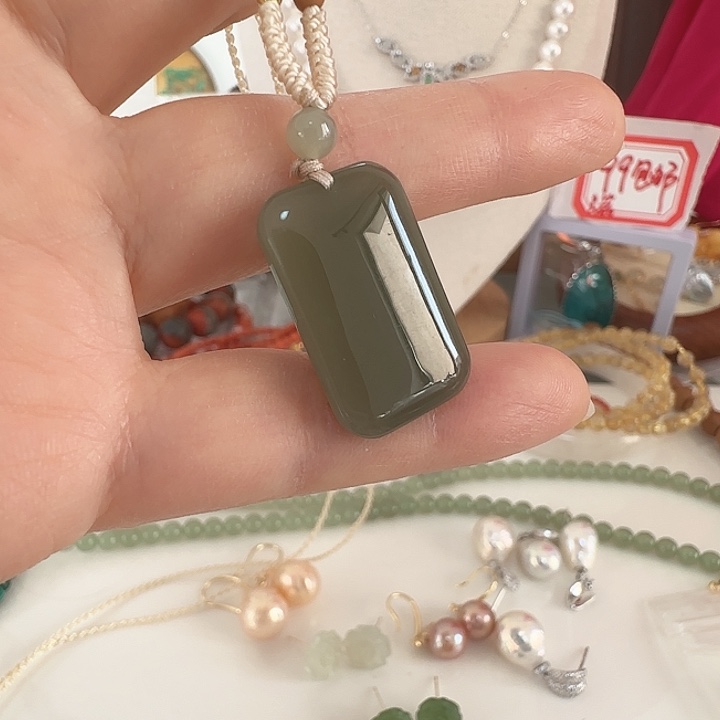 和田玉未镶嵌耳饰26无事牌天然结构