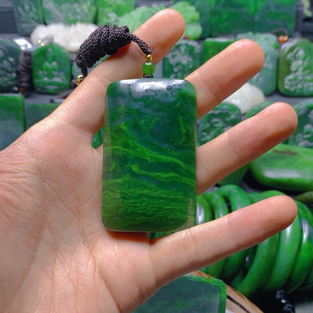 吉***.和田玉未镶嵌珠宝半成品