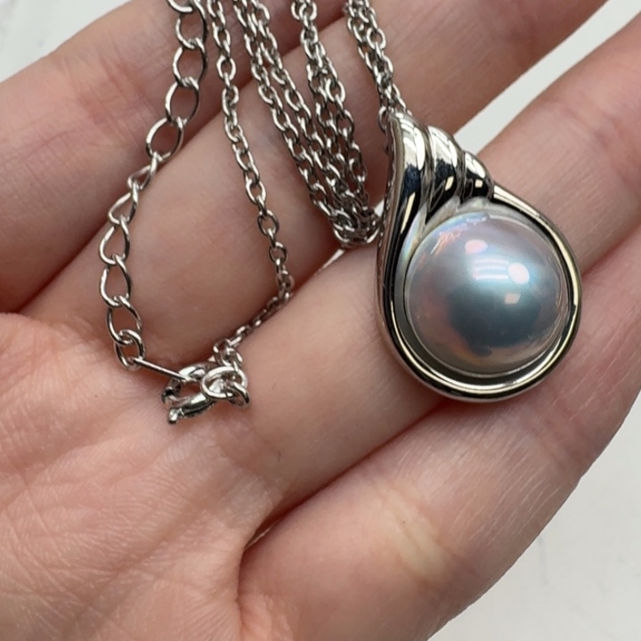 未镶嵌拼合珍珠（马贝珠）颈饰