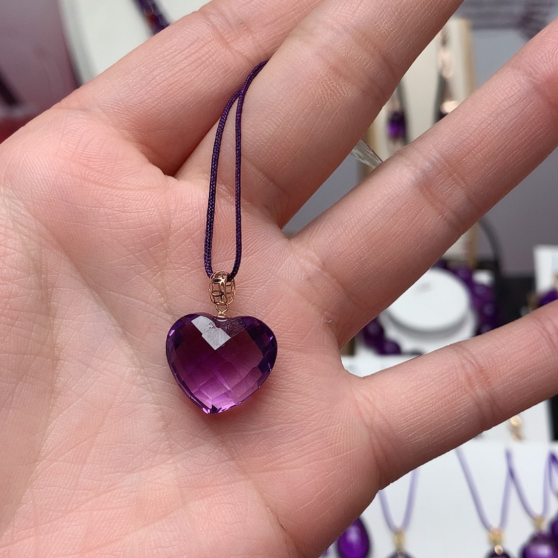 紫晶吊坠(赠链)18K金镶嵌