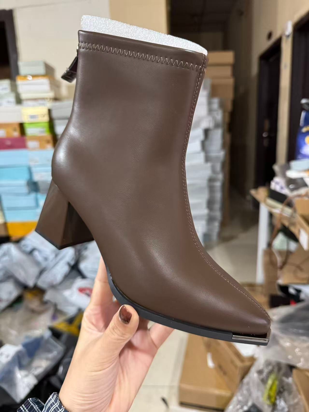 B-599  新款休闲短靴322-56612-1