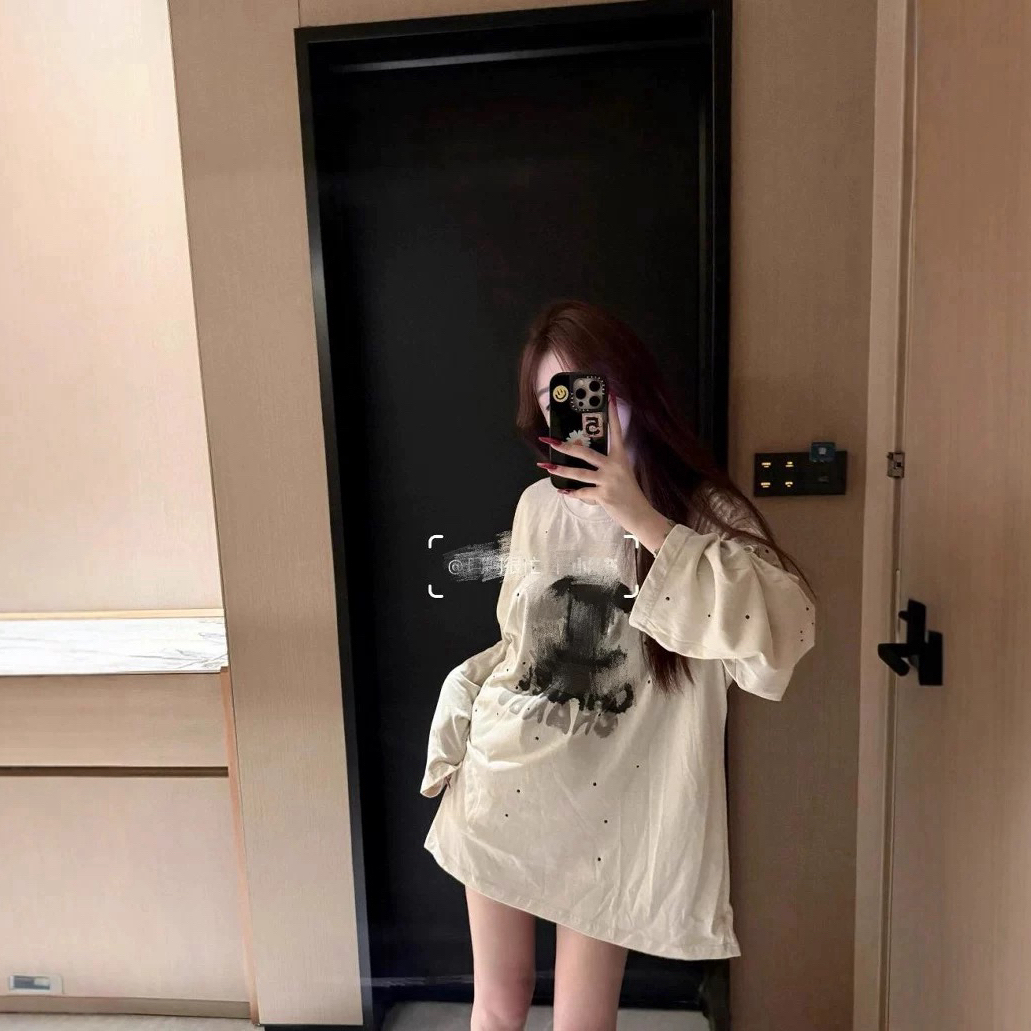 2030《秋季纯棉潮牌T恤长袖|用OversizeT恤解锁秋季叠穿法则