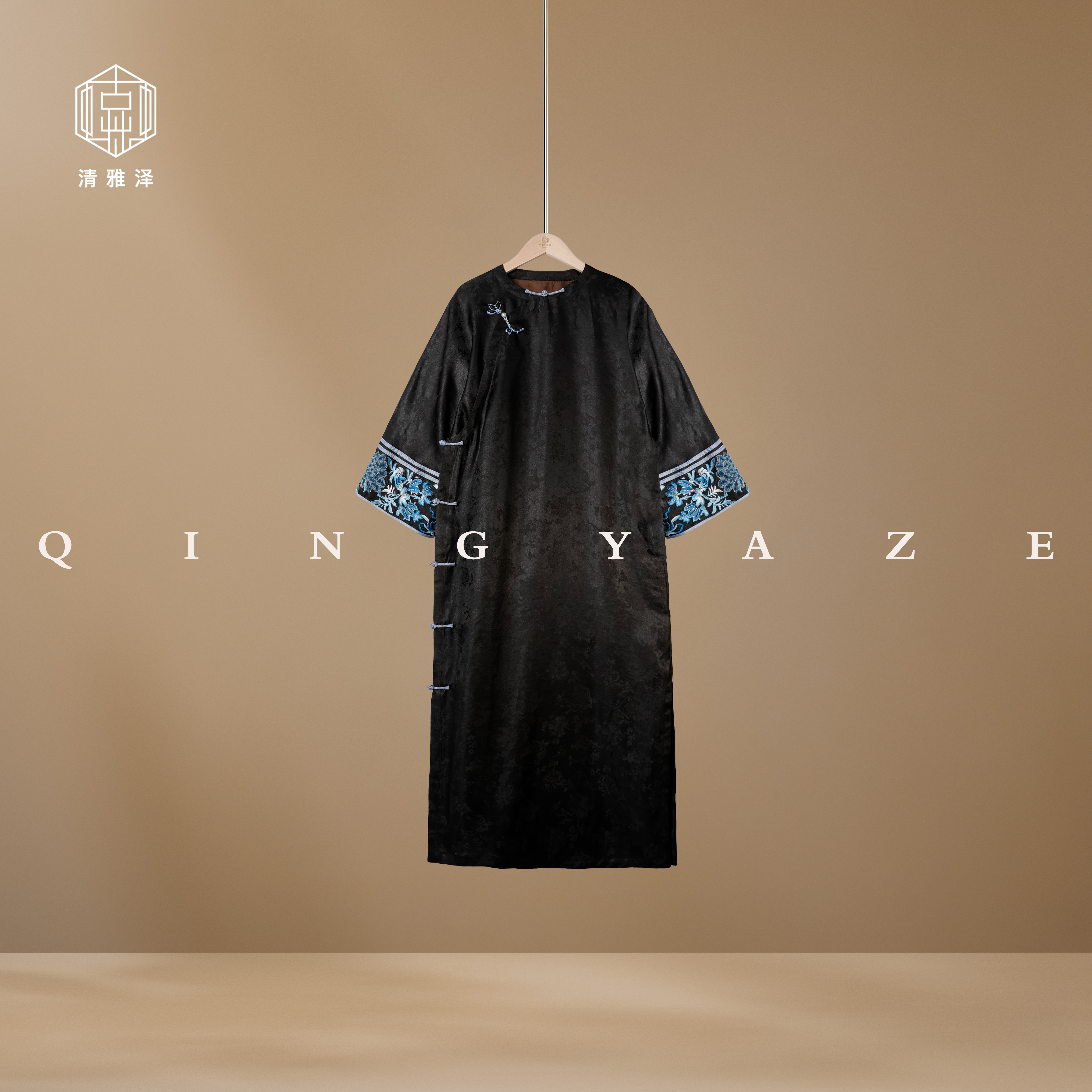 打籽三蓝绣！桑蚕丝交织香云纱新中式连衣裙！GZ6034