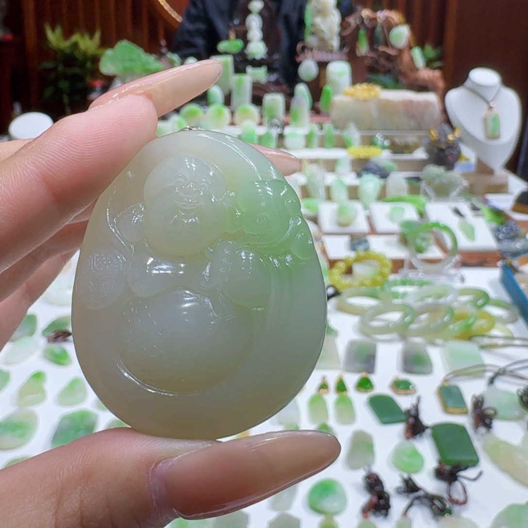 和田玉翠青佛公未镶嵌
