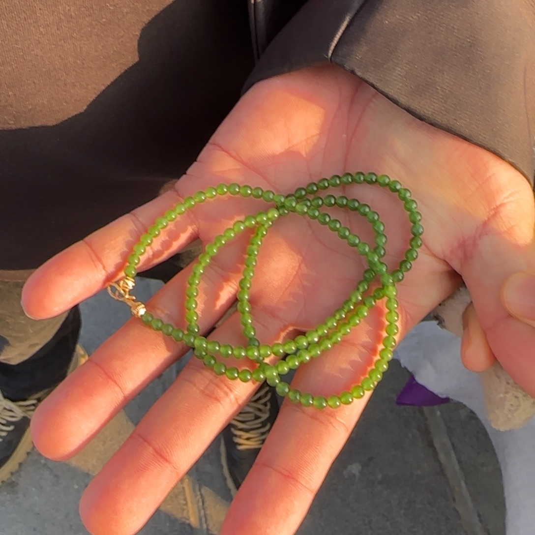 和田玉未镶嵌颈饰俄碧冰阳绿卡4