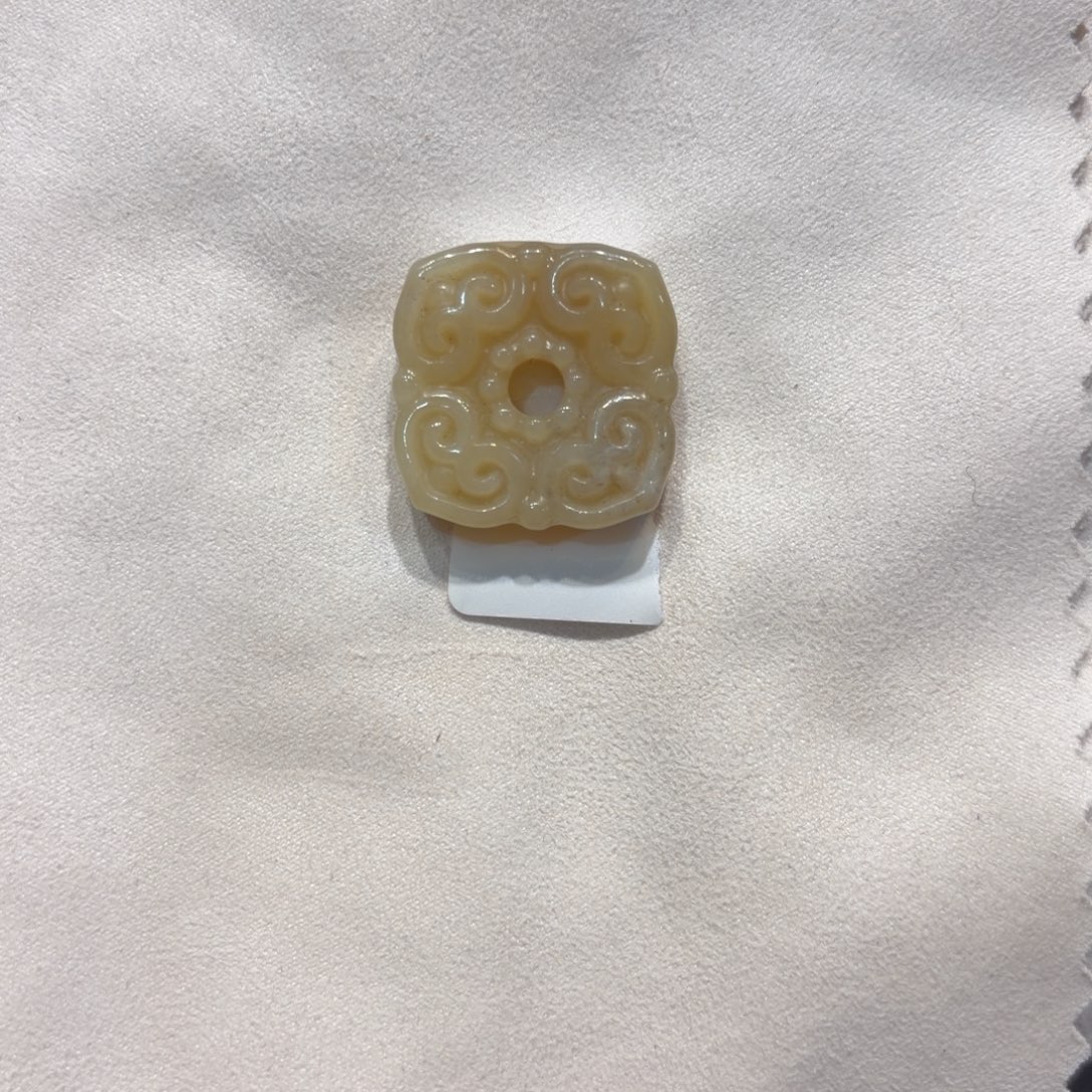静***安岫岩老玉（透闪石质玉）未镶嵌颈饰