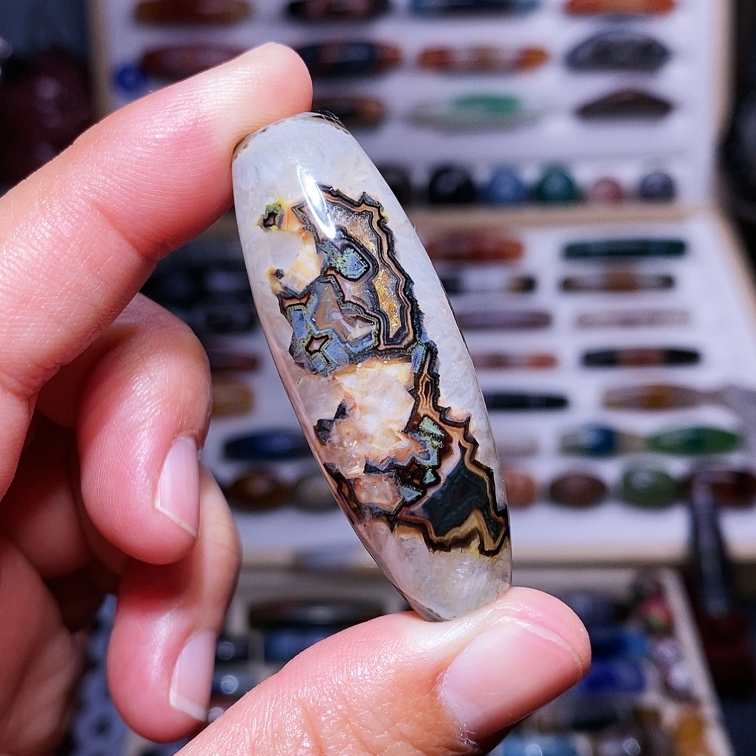 玛瑙吊坠未镶嵌….