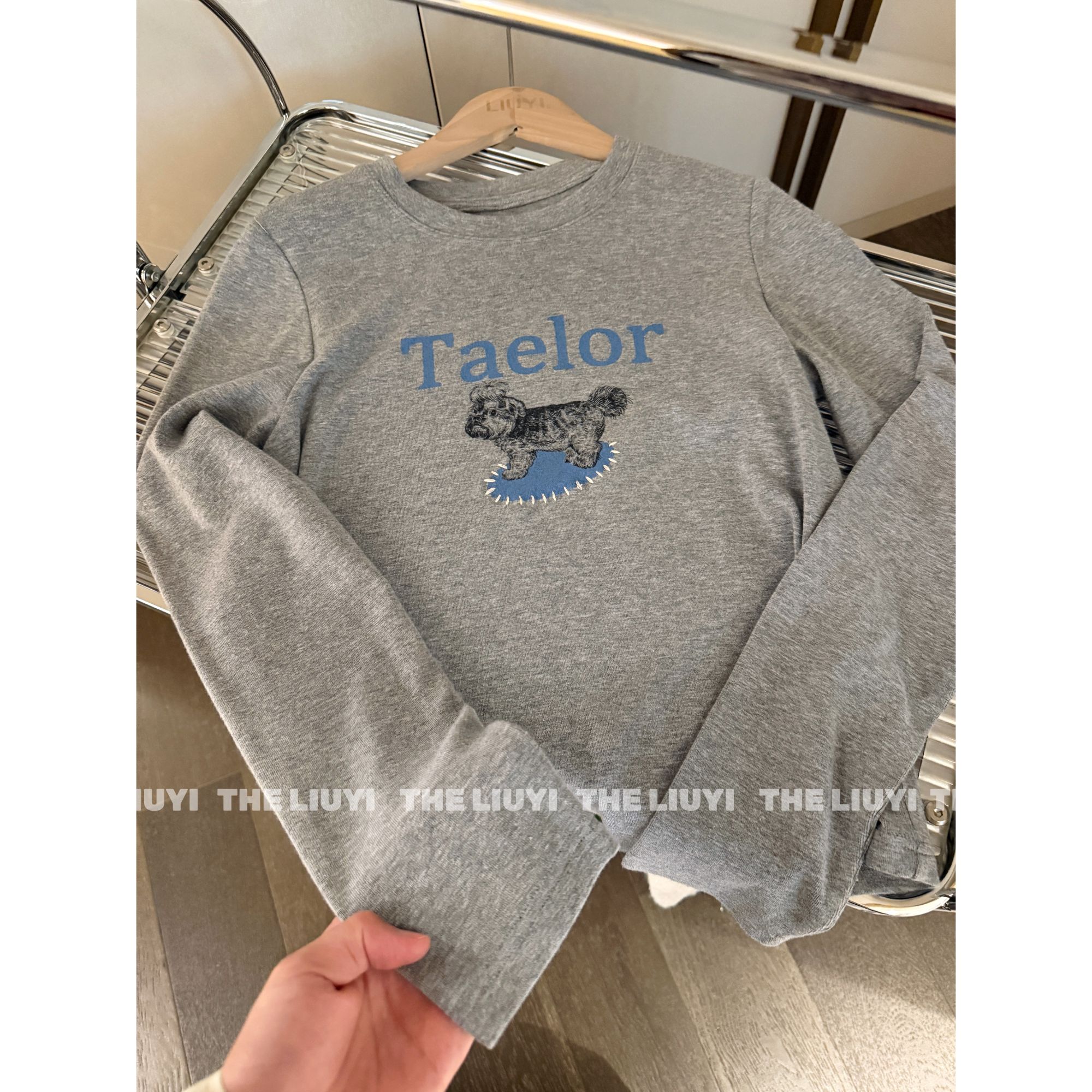 【LIUYI】圆领加绒字母印花刺绣小狗T恤510174