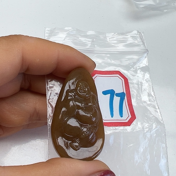 和田玉未镶嵌颈饰用****鱼