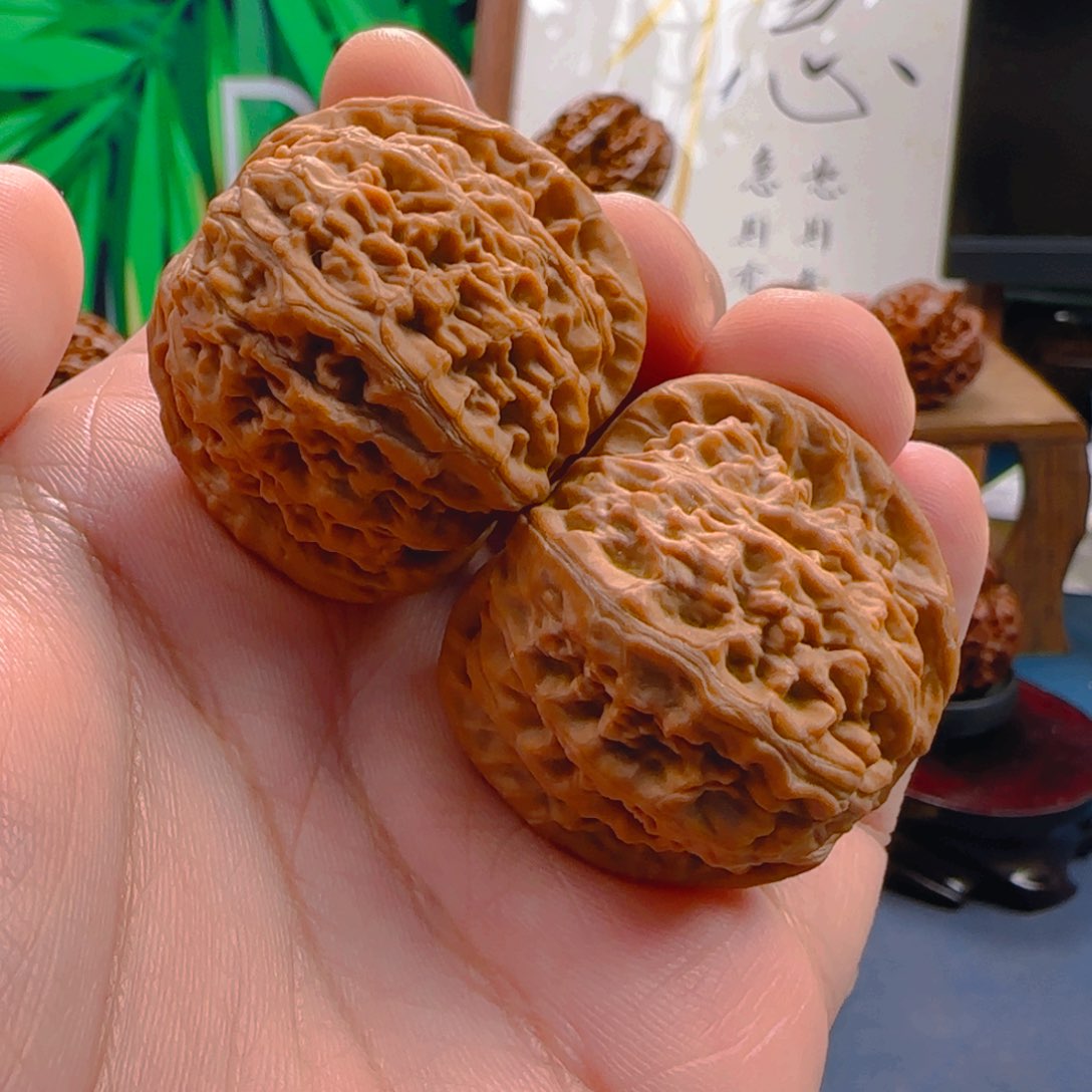 文玩核桃手串37核老闷