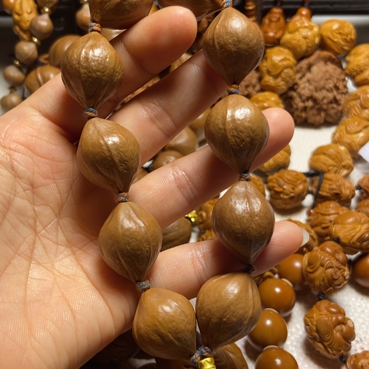 【闪购商品】橄榄核手串/手链幽**枫包衣素核2.0左右