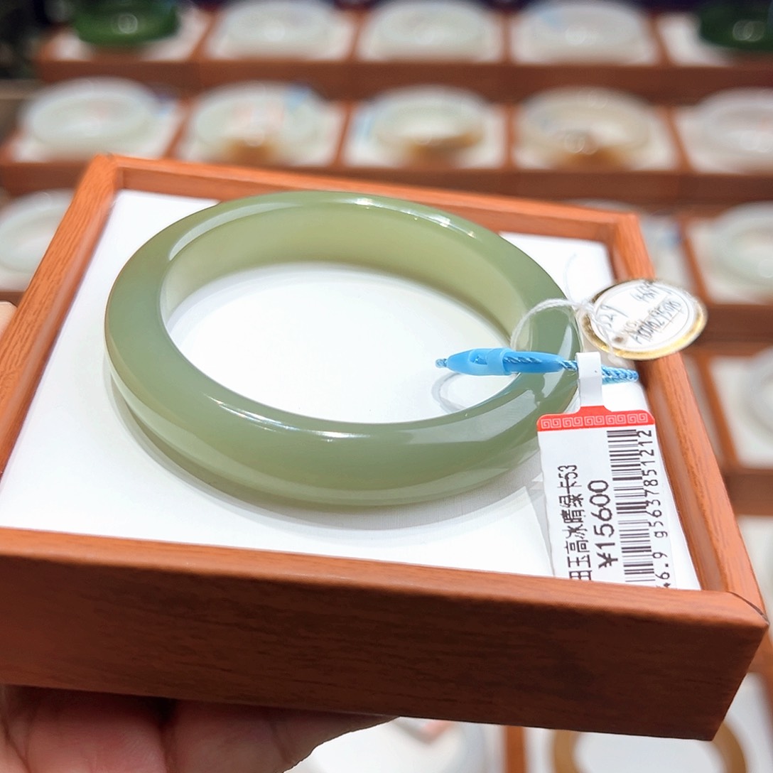 和田玉手镯未镶嵌53