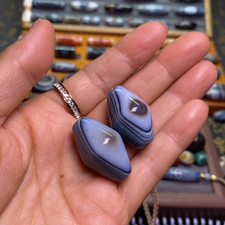 未镶嵌玛瑙/玉髓珠宝半成品阿*