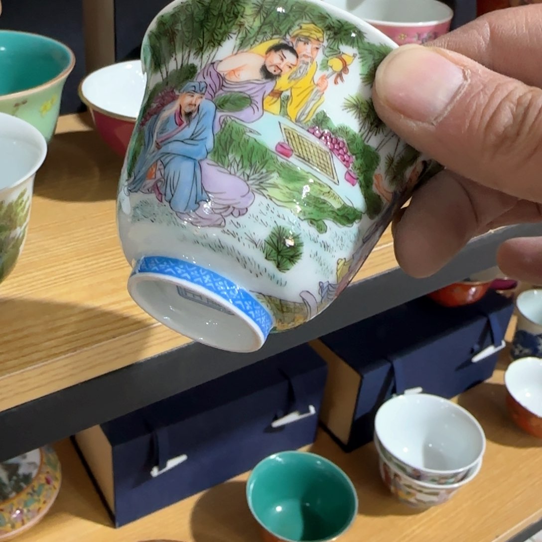 瓷片瓷器的造型艺术是现代生活