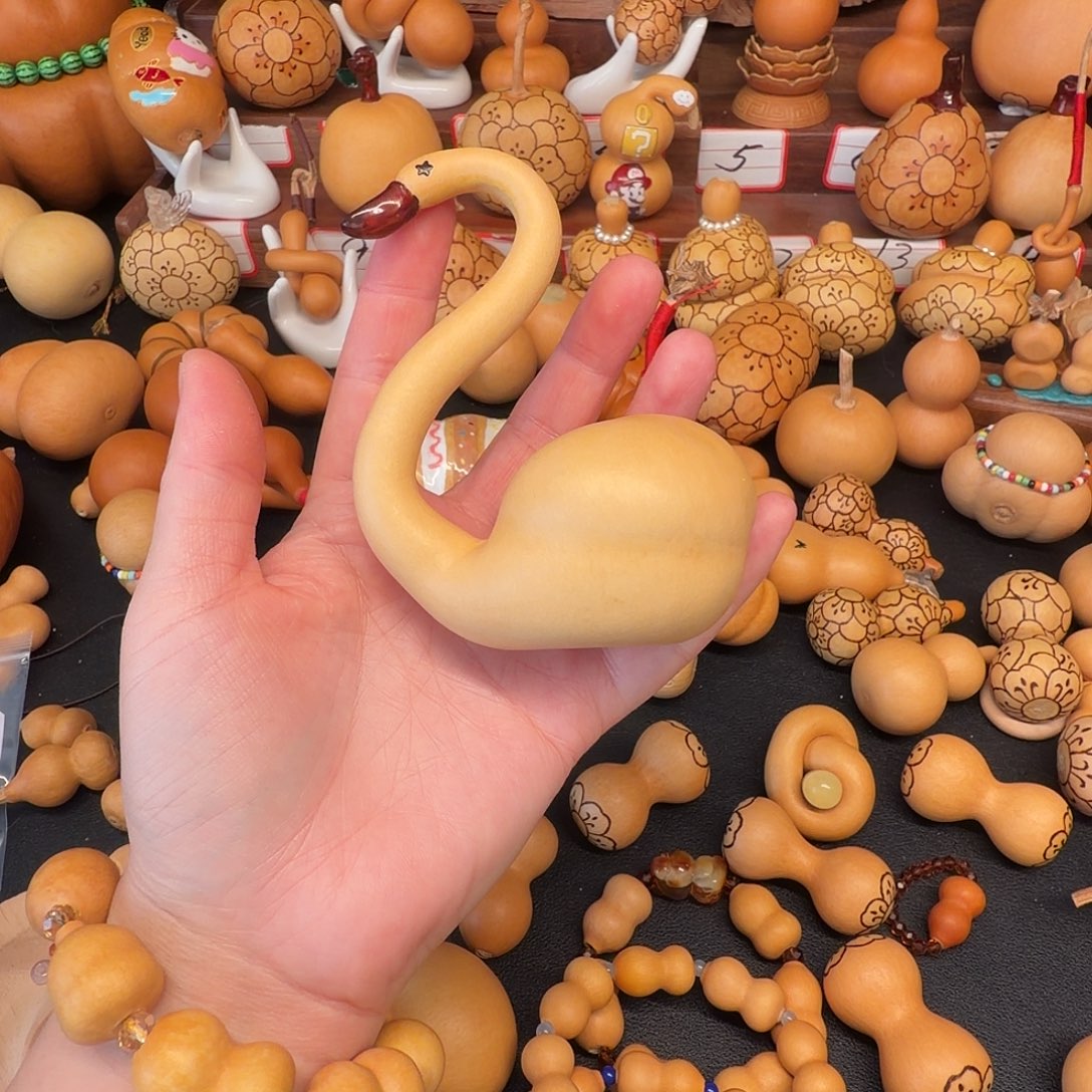 猪***～大叶紫檀（黑酸枝木类）