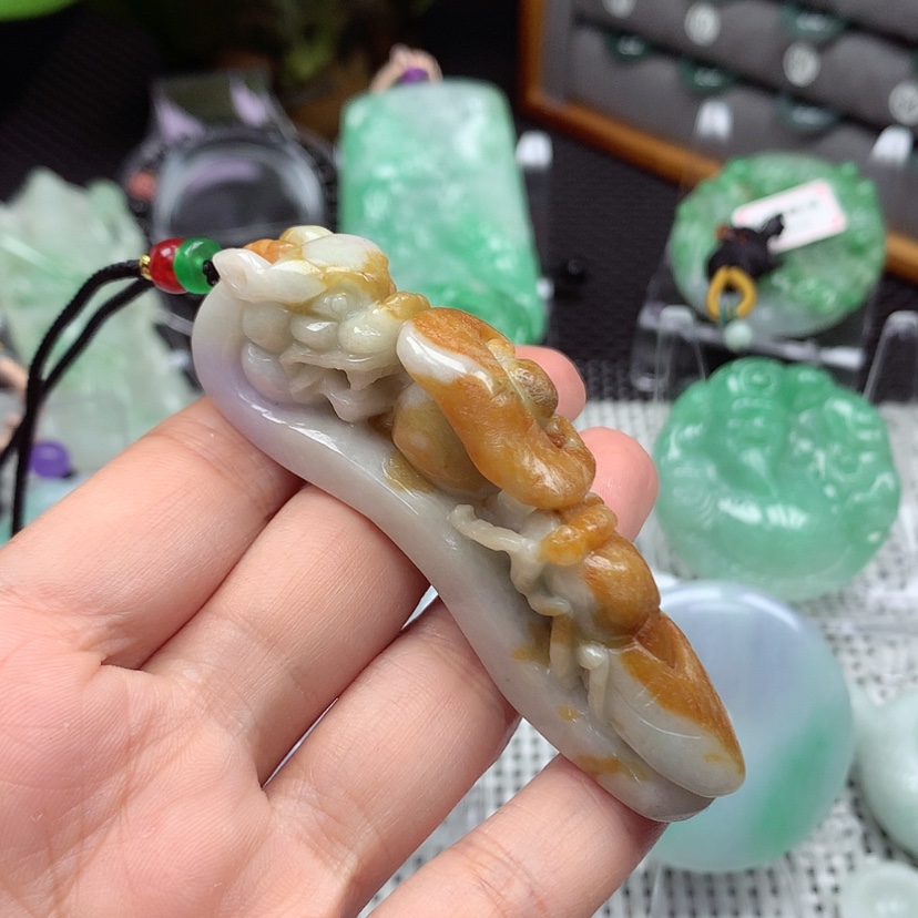 【闪购商品】翡翠颈饰未镶嵌翡翠吊坠