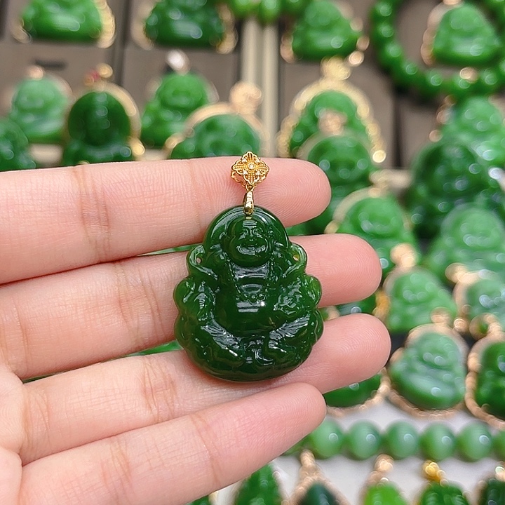 和田玉（碧玉）颈饰18K金镶嵌