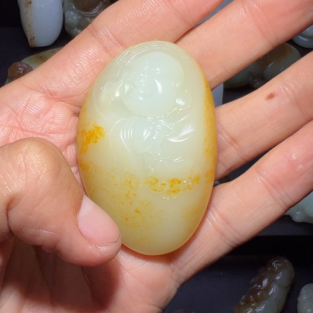 土***孙和田玉未镶嵌颈饰