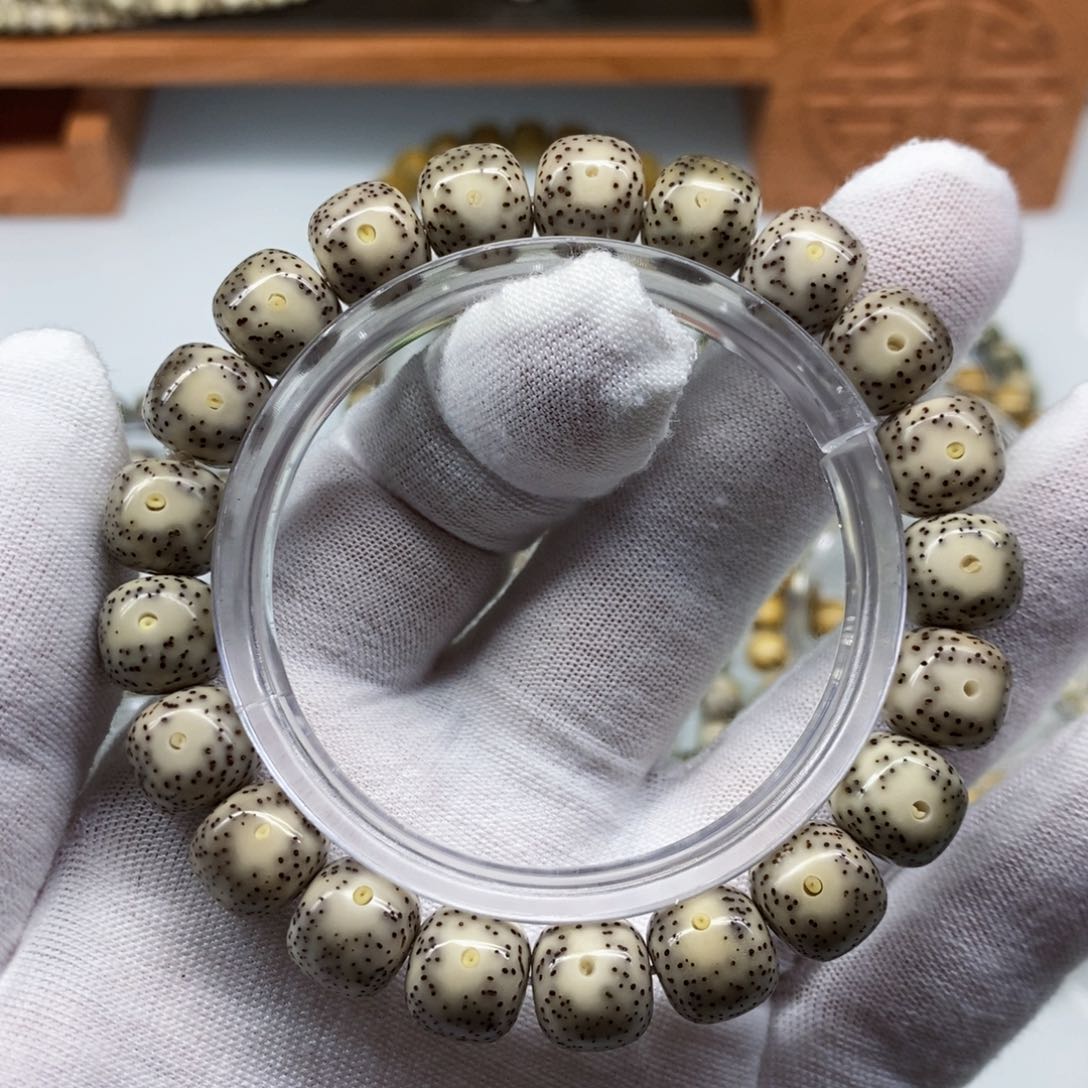 星月菩提吊坠你**三星月菩提