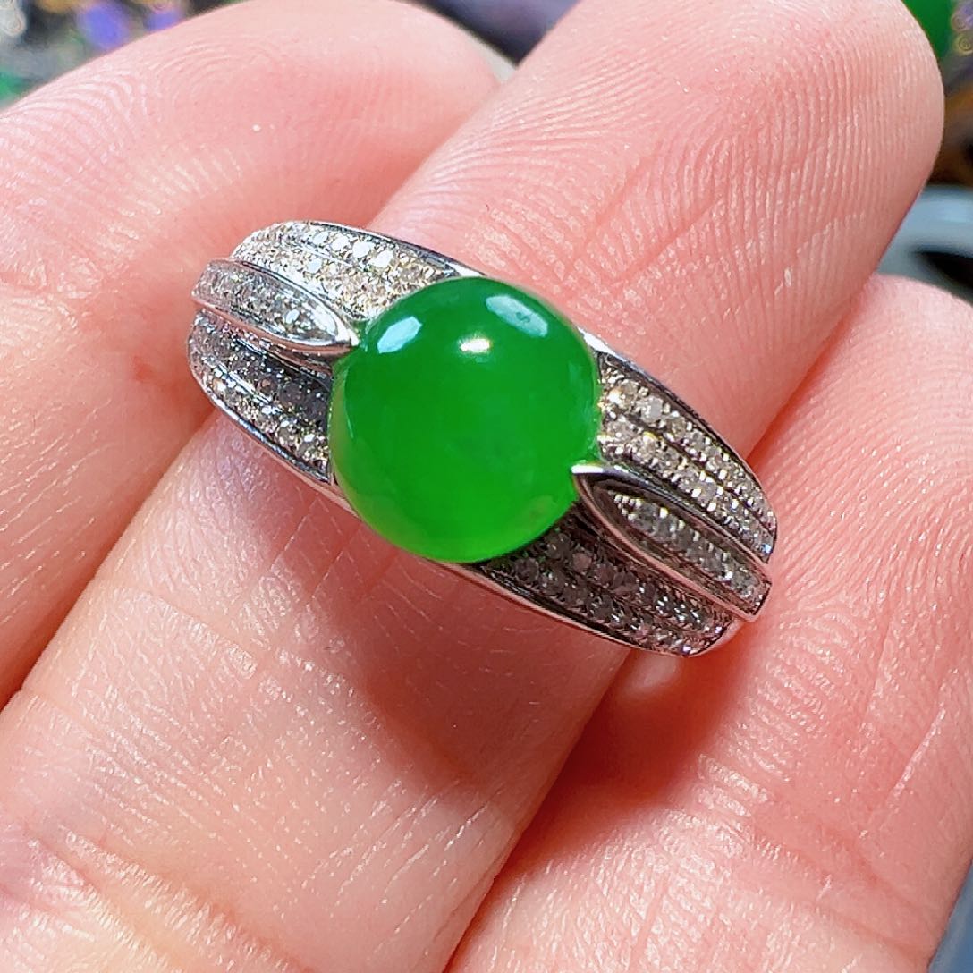 翡翠戒指18K金镶嵌签收后24小时鉴赏期