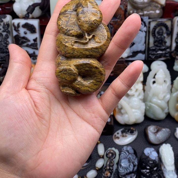 和田玉未镶嵌手链