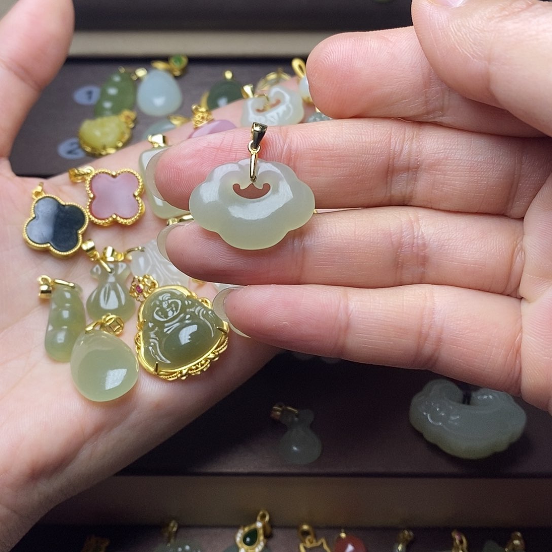 和田玉颈饰银S925镶嵌