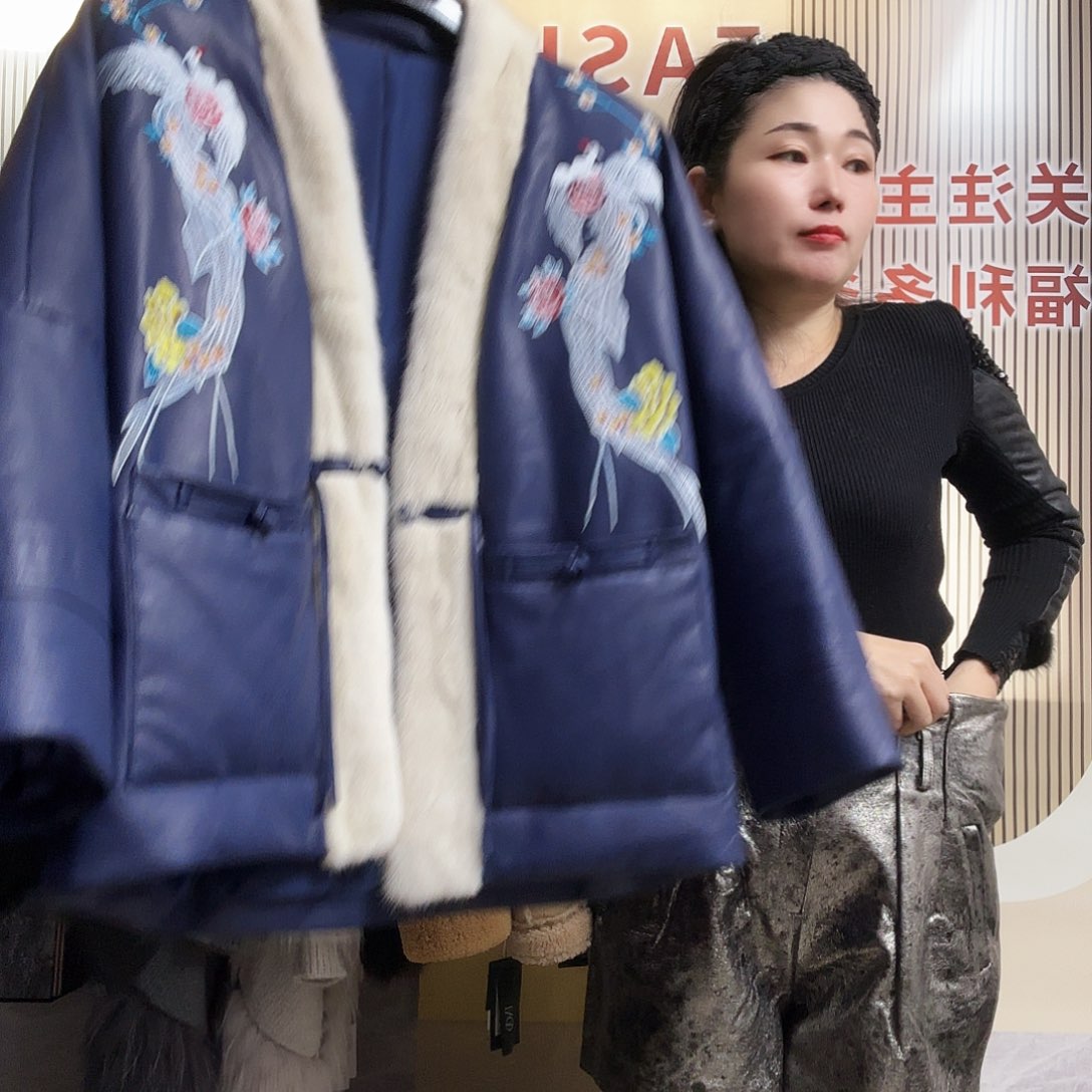 ****Y莉莉家时尚女装皮328