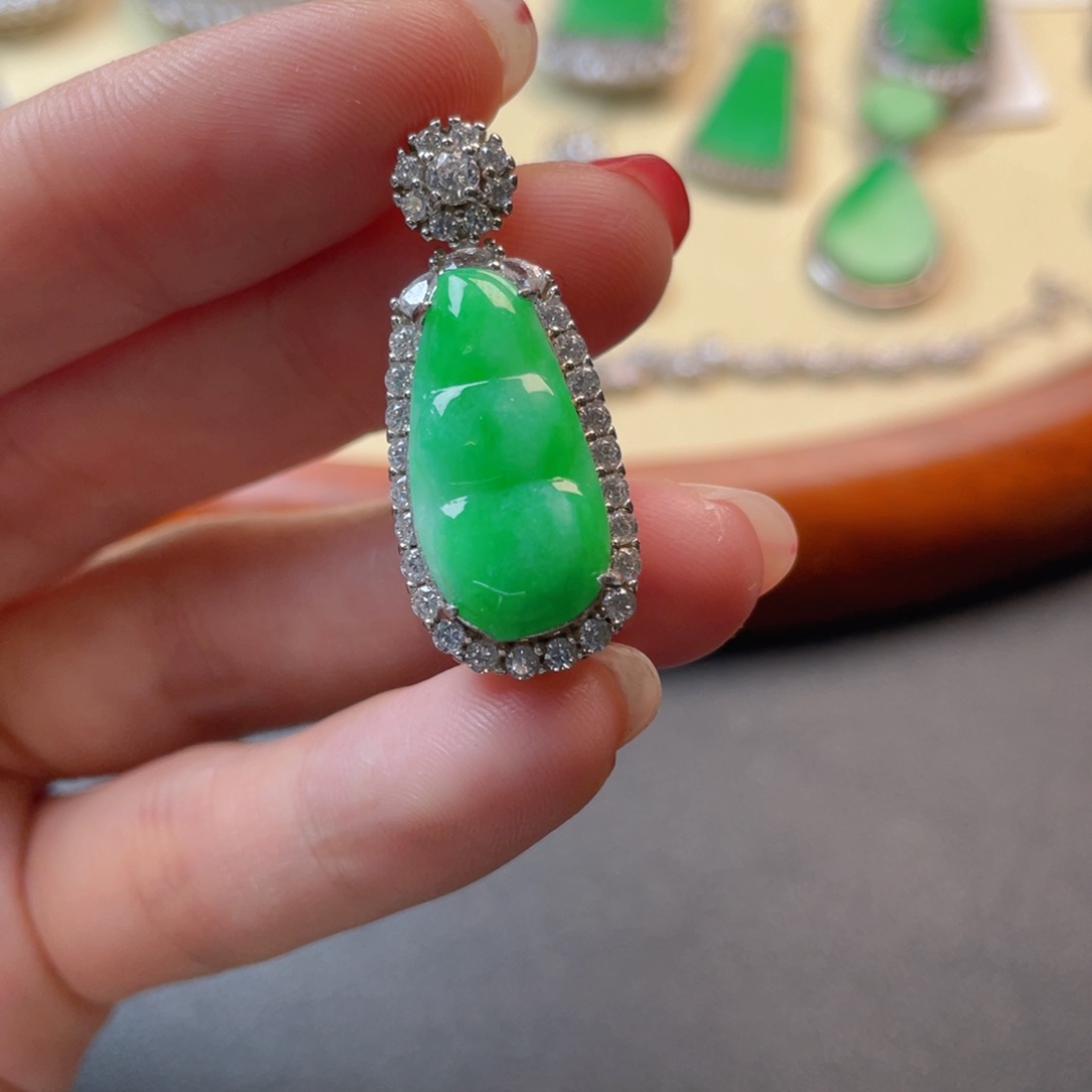 翡翠吊坠(不含链)银S925镶嵌