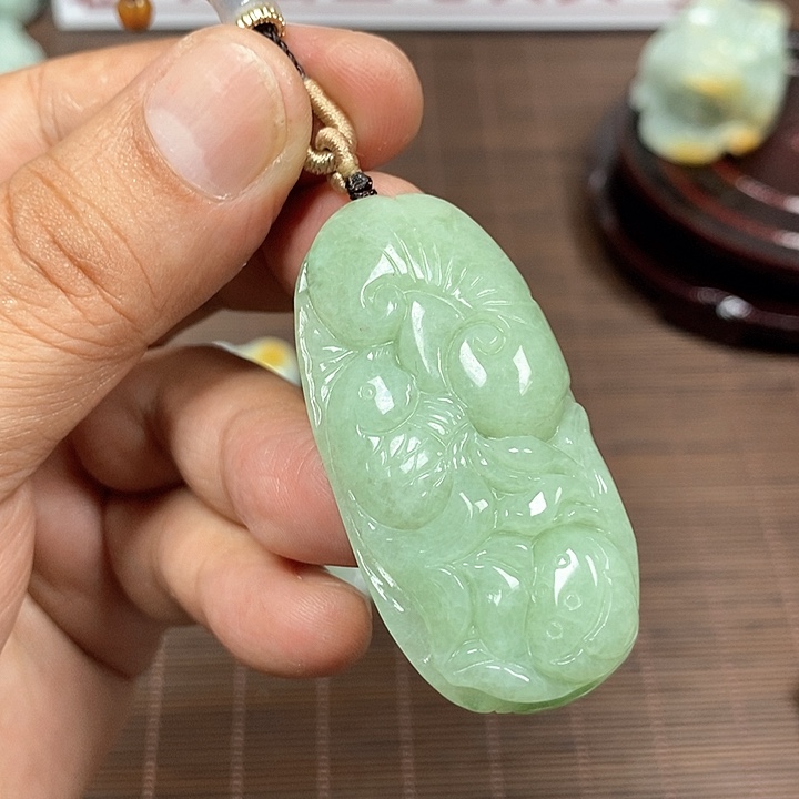 颈饰未镶嵌翡翠天然翡翠玉A货配证书