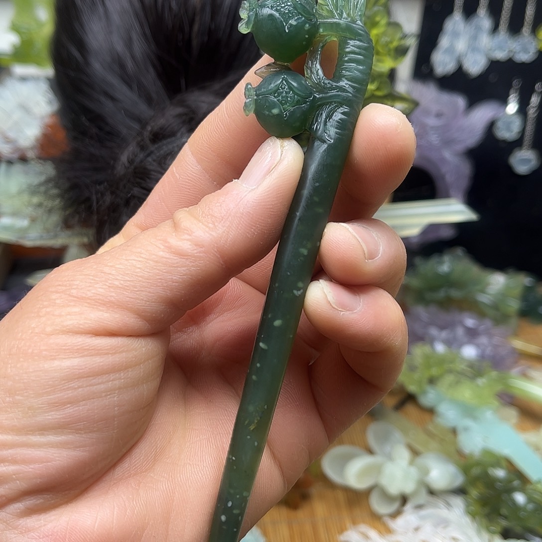 蛇纹石玉未镶嵌岫玉