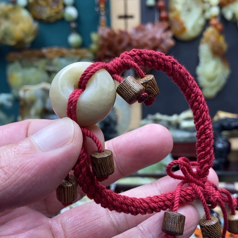 【闪购商品】蛇纹石玉手牌未镶嵌