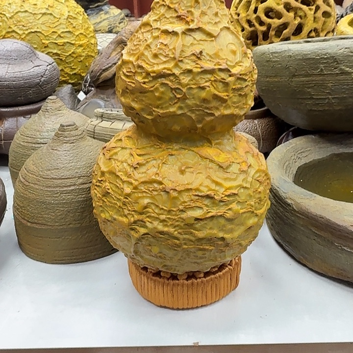 鲁***店石材龟纹石是玲珑石