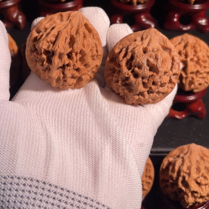 文玩核桃吊坠40官帽