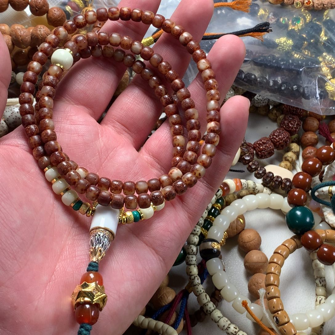 吊坠星月菩提。。。。。。。。。。。。