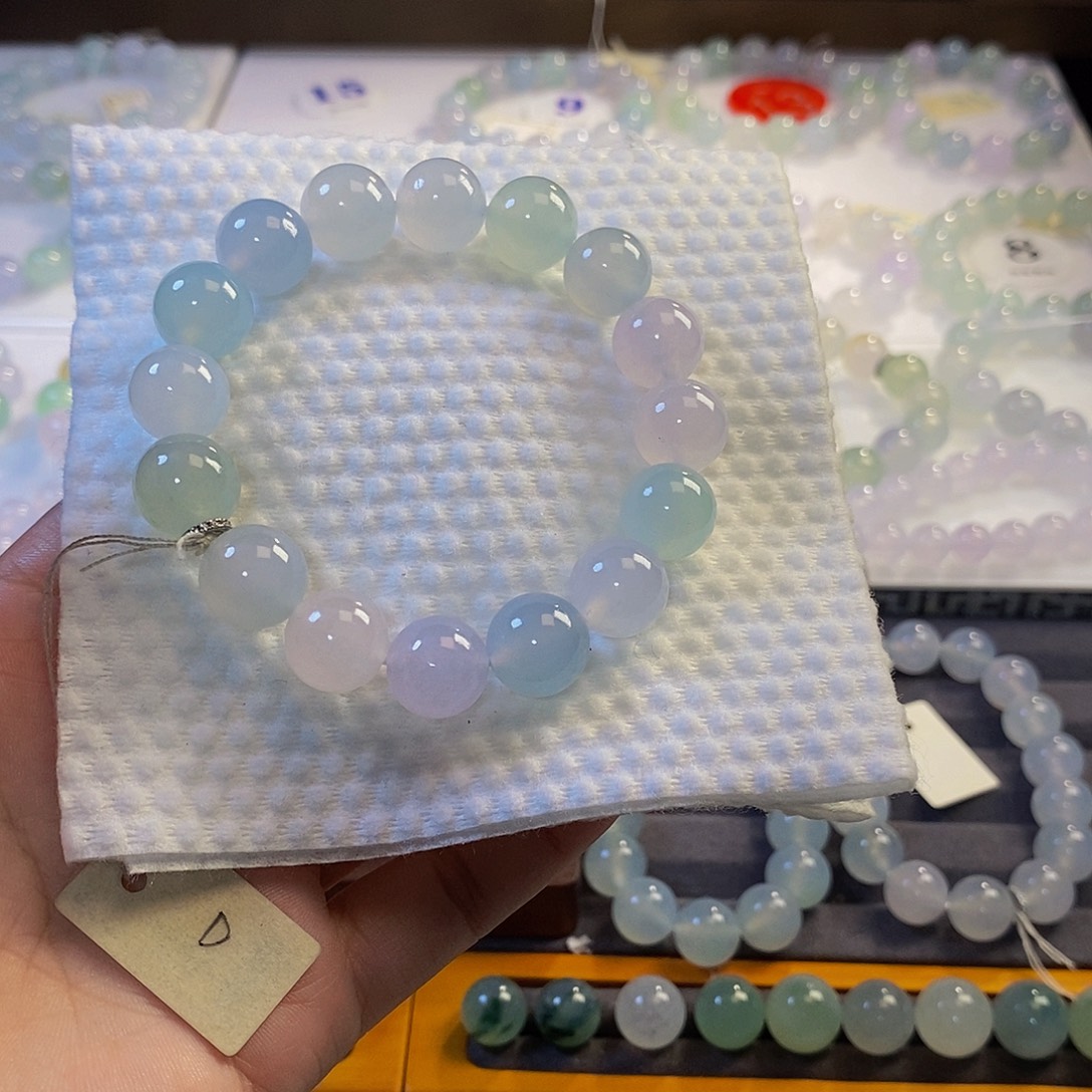 定制翡翠未镶嵌翡翠.