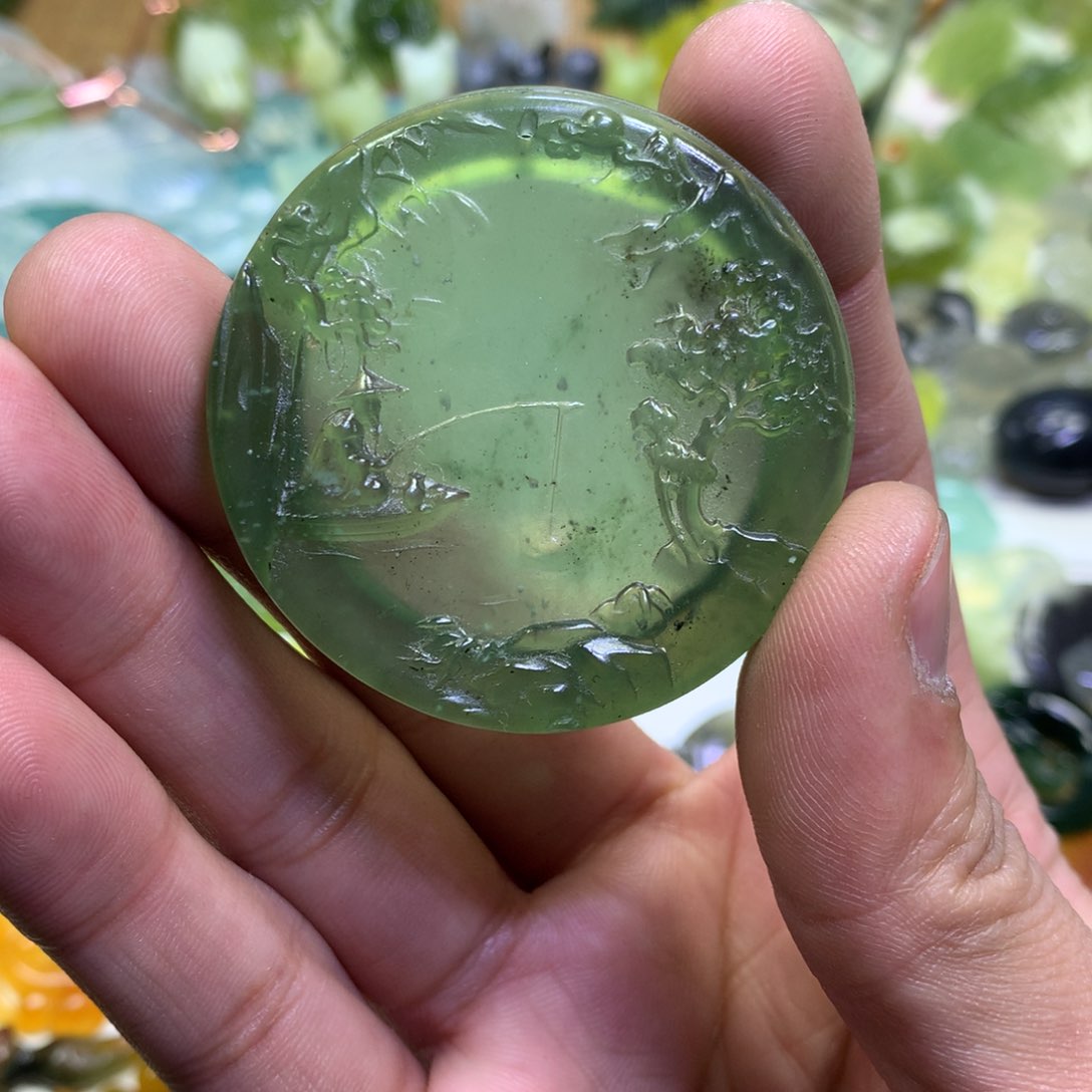 岫玉颈饰未镶嵌独钓寒江雪