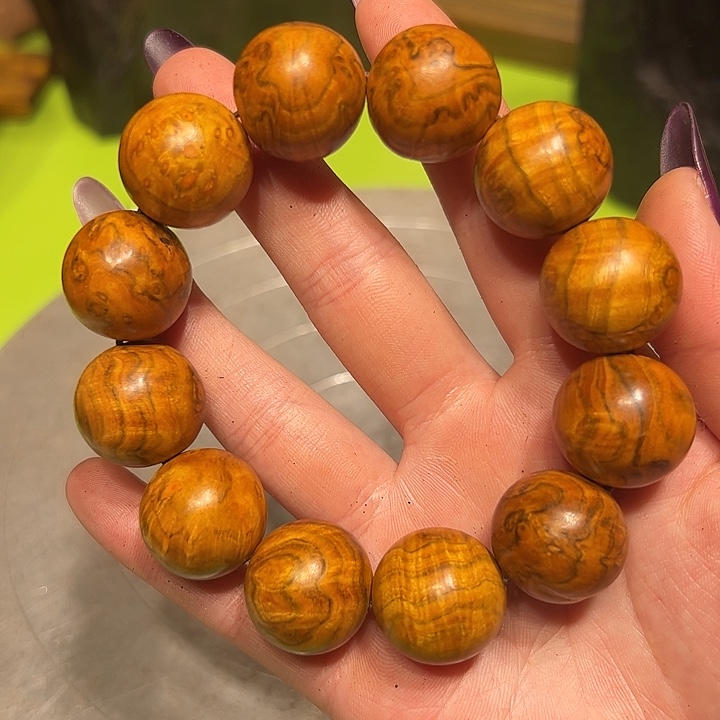 懂***弟端景台紫檀木类檀香