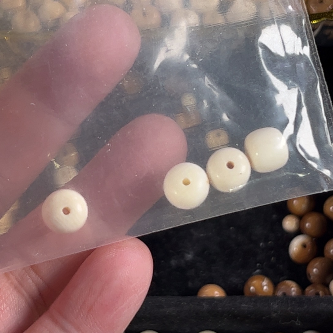 泥塑黄****脚工艺品工艺品