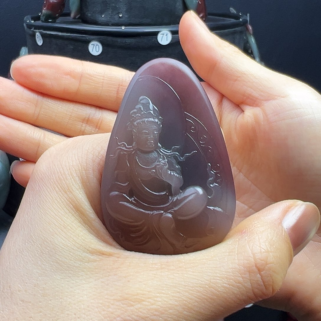 天****玛瑙/玉髓未镶嵌天然秦紫玉饰品