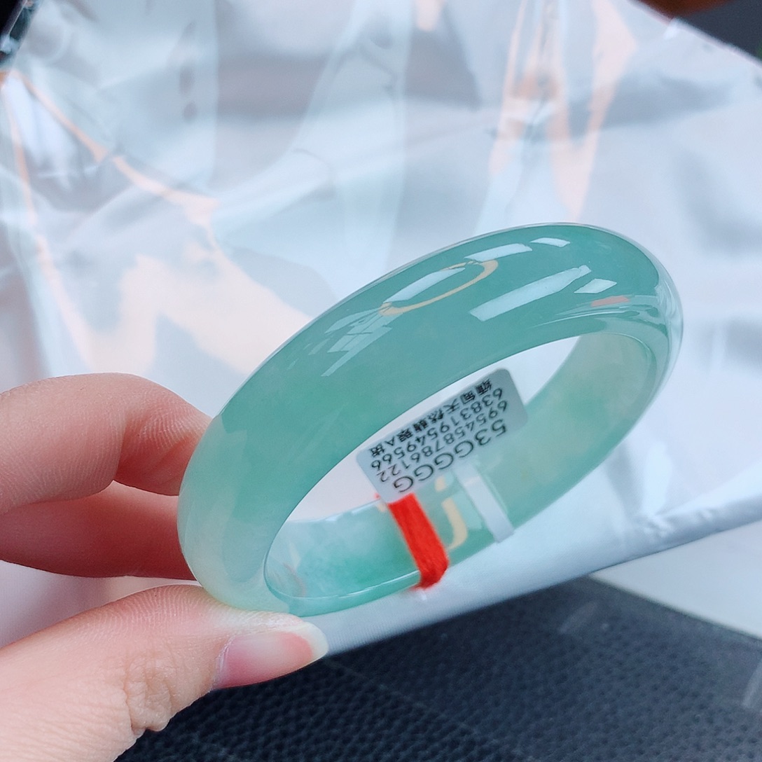 翡翠手镯未镶嵌缅甸天然翡翠a货