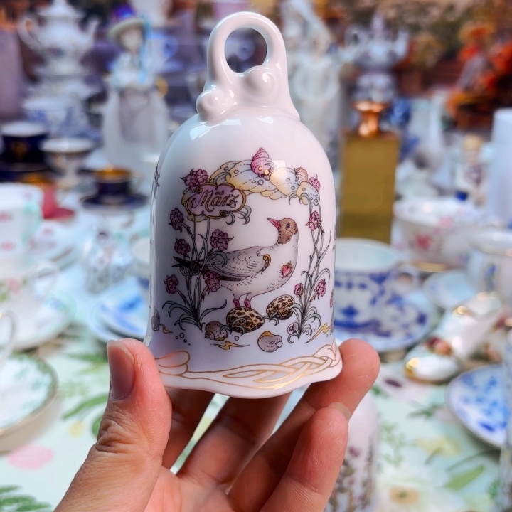 摆件欧洲中古瓷器编号3