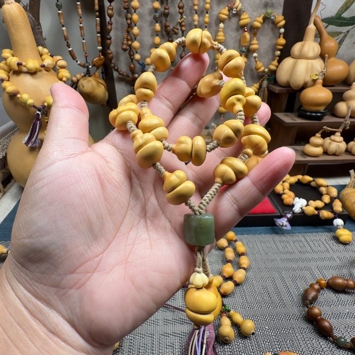 蒲***英天然葫芦手工制作